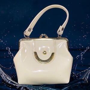McDuff Vintage mini patten leather bag 💖